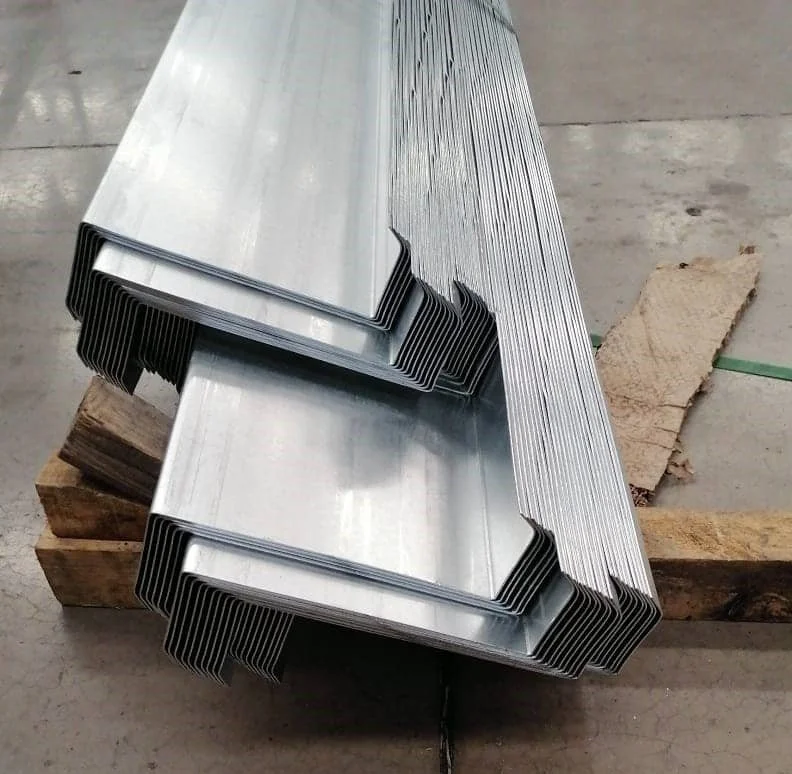 Polín Z de 10″ × 3.5″. Material fabricado en nuestras instalaciones.
